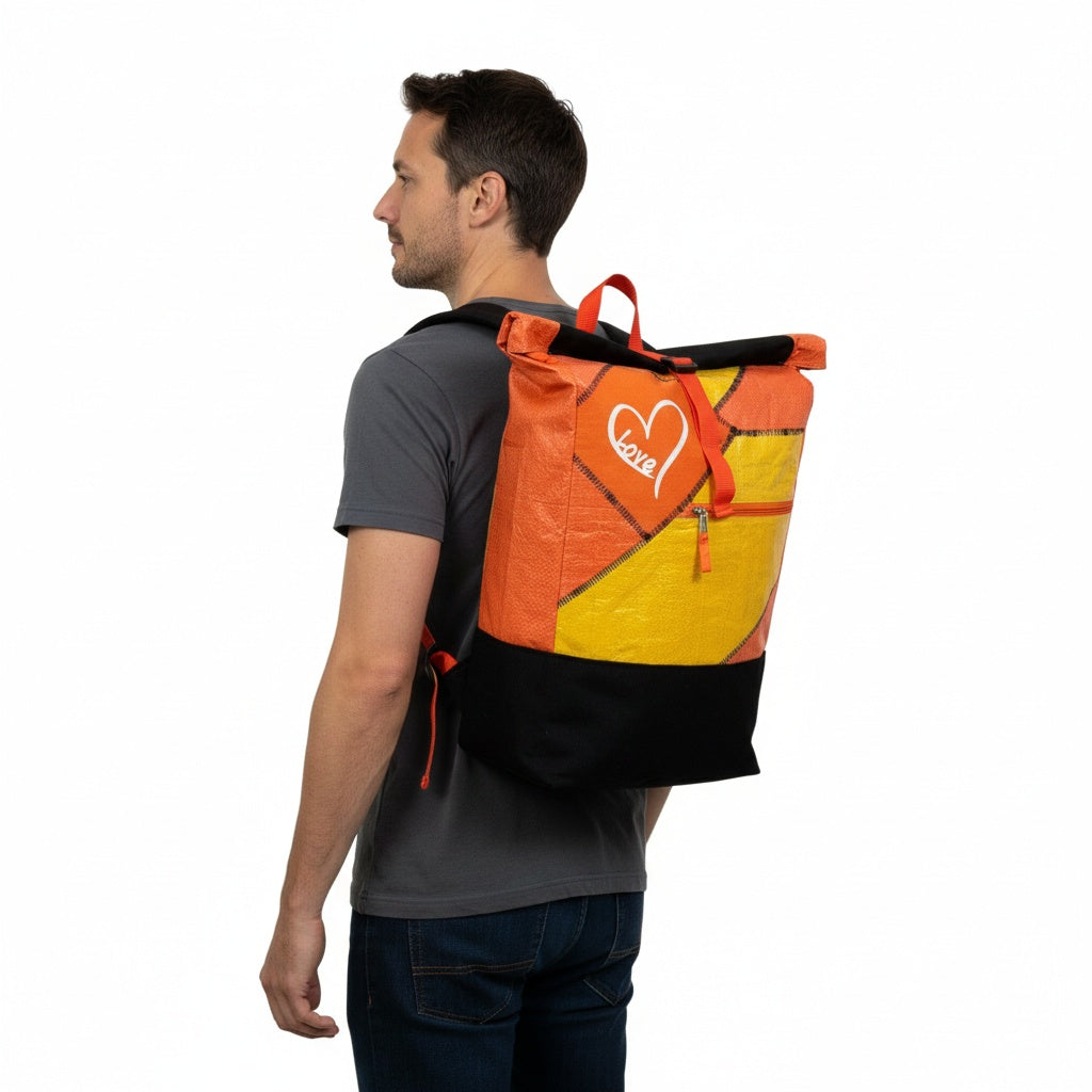 BEADBAGS Love Rucksack – Orange-Gelb, weißes Herz, oranger Patch – Bild 7