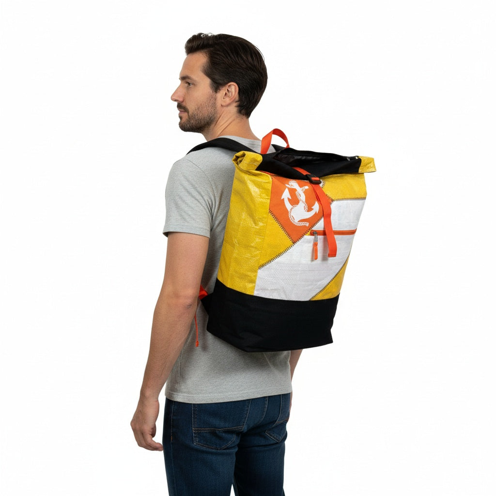 BEADBAGS Anker Rucksack – Gelb-Weiß, weißer Anker, oranger Patch – Produktansicht 7