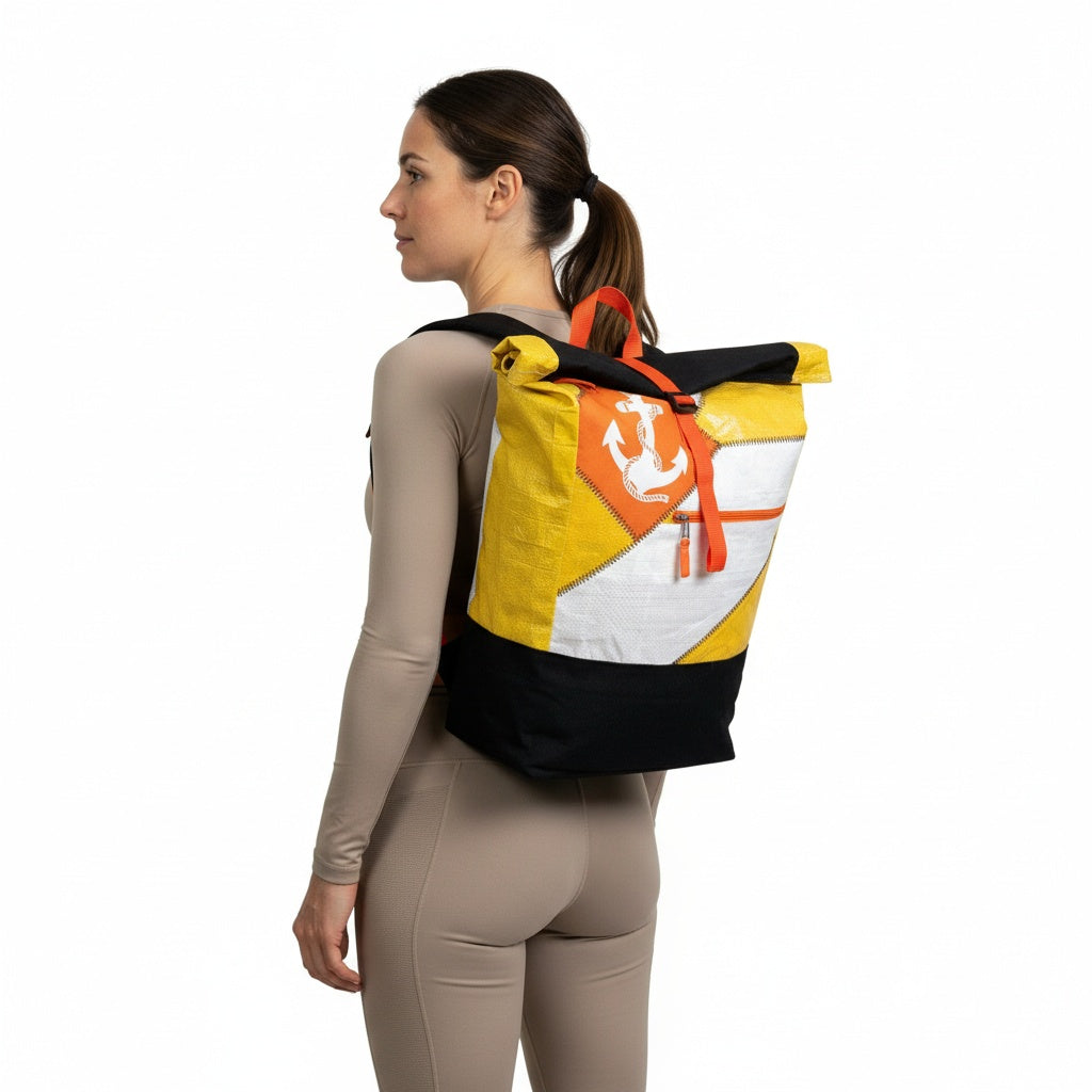 BEADBAGS Anker Rucksack – Gelb-Weiß, weißer Anker, oranger Patch – Produktansicht 6