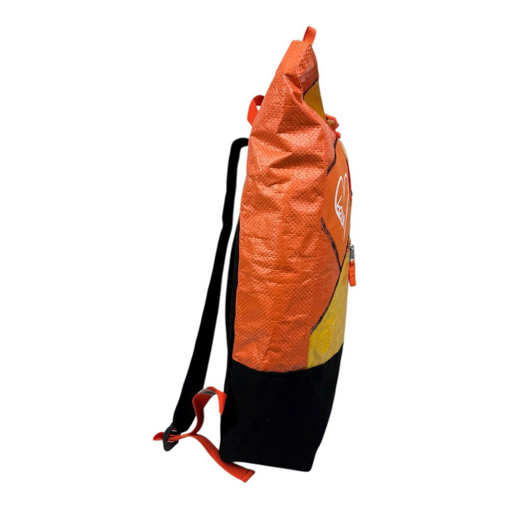 BEADBAGS Love Rucksack – Orange-Gelb, weißes Herz, oranger Patch – Bild 2