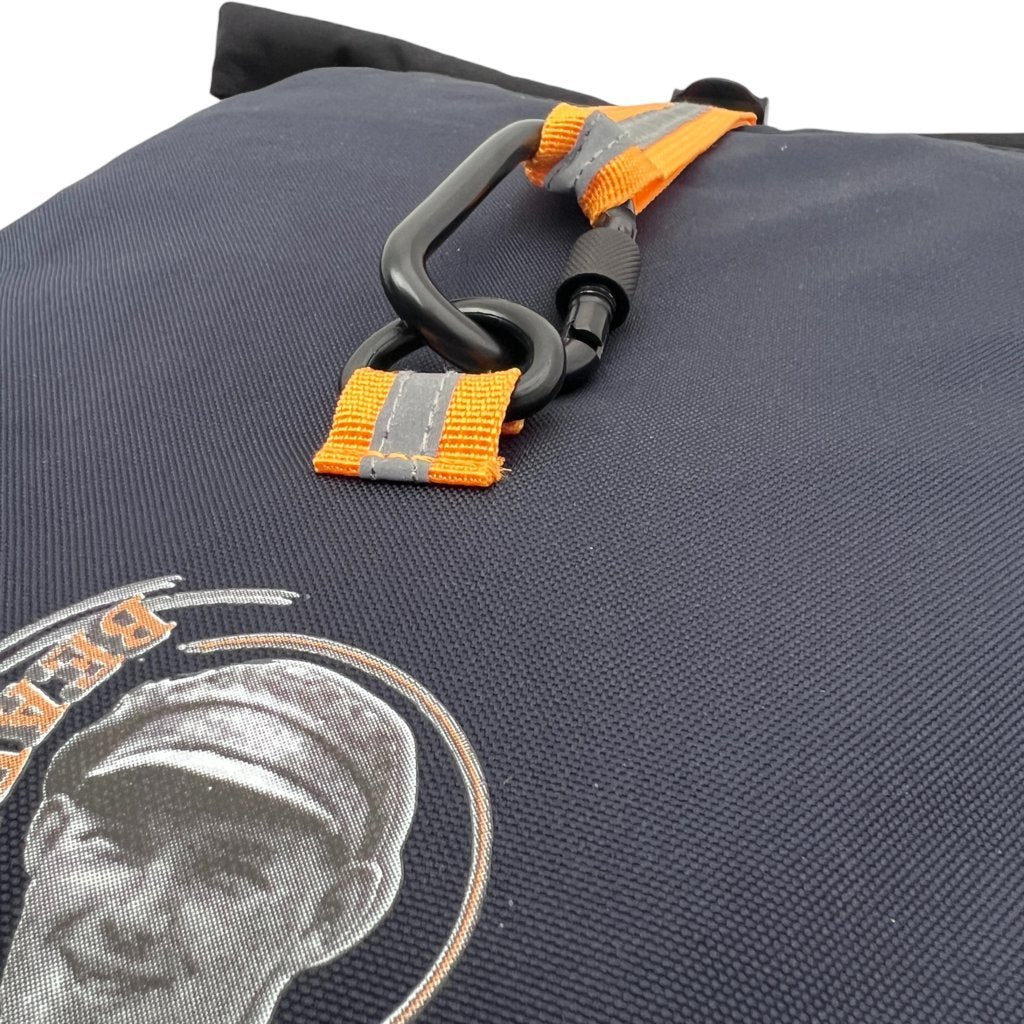 Oceanboundbags von Beadbags Rucksack Ostsee grau Karabiner 1