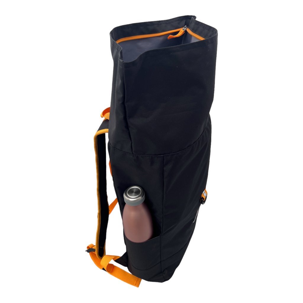 Oceanboundbags von Beadbags Rucksack Ostsee oliv seitlich 5