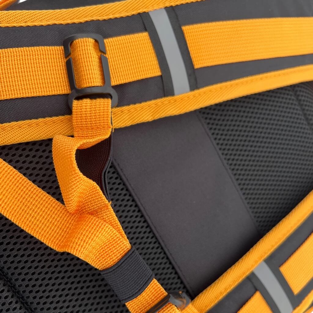 Oceanboundbags von Beadbags Rucksack Ostsee oliv Gurt 3