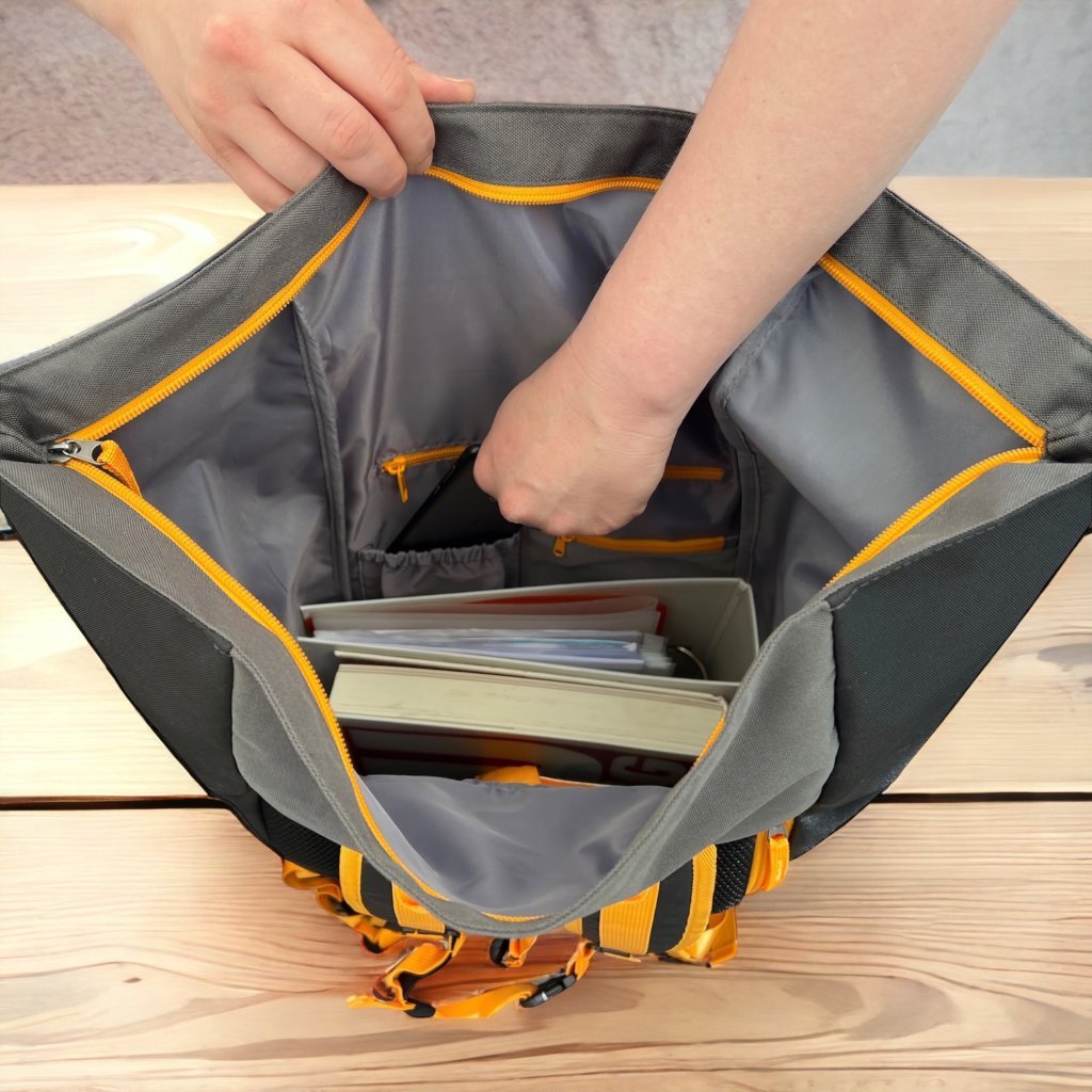 Oceanboundbags von Beadbags Rucksack Pazifik gelb offen 22