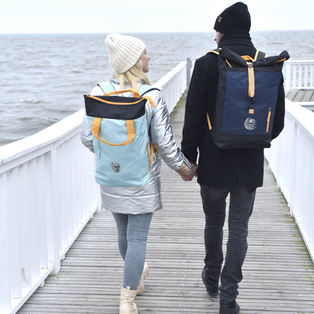 Oceanboundbags von Beadbags Rucksack Pazifik türkis Personen 3