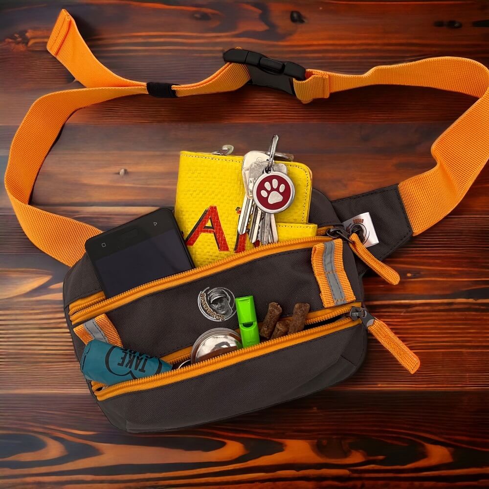 Oceanboundbags von Beadbags Gürteltasche Atlantik oliv gefüllt 1