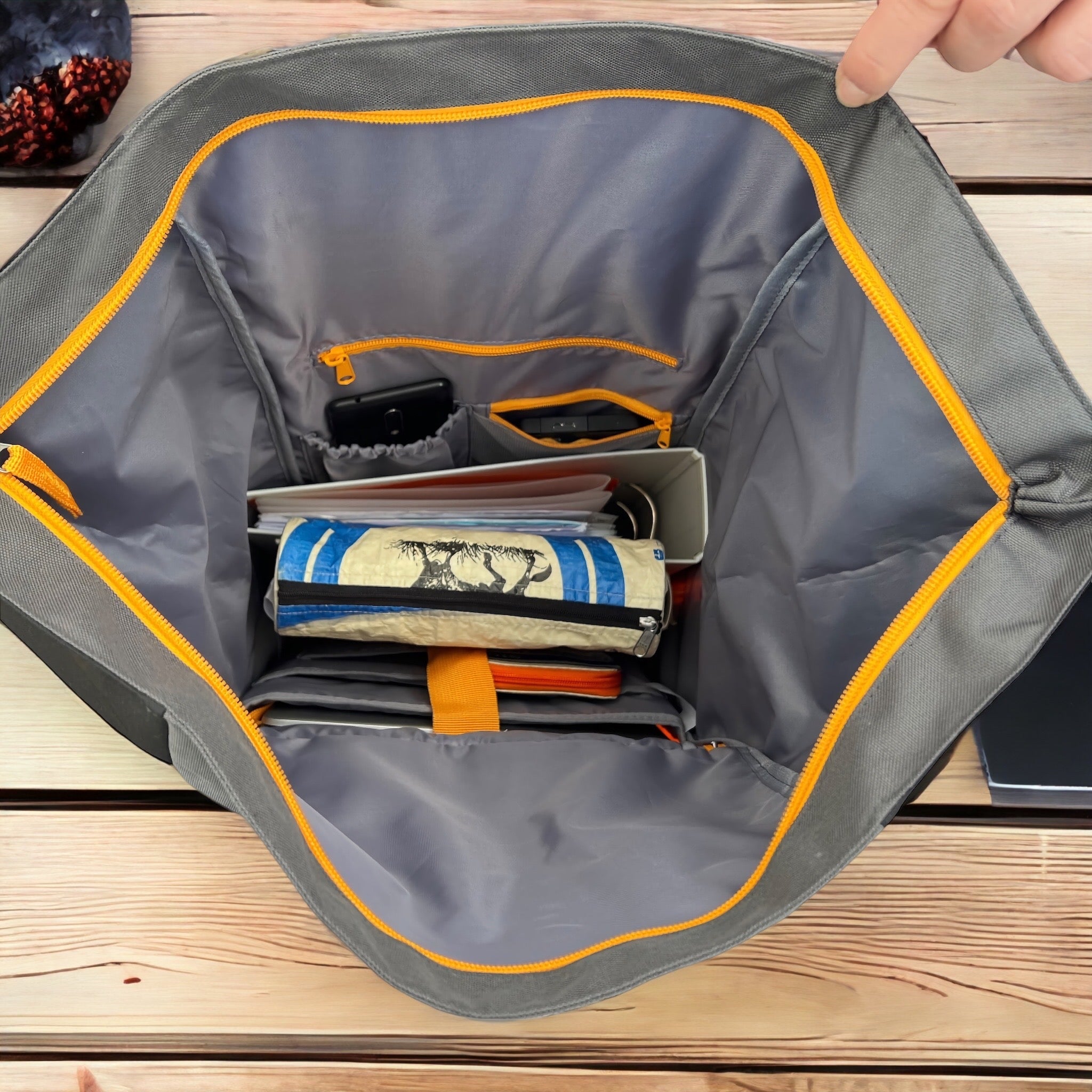 Oceanboundbags von Beadbags Rucksack Pazifik türkis offen 5