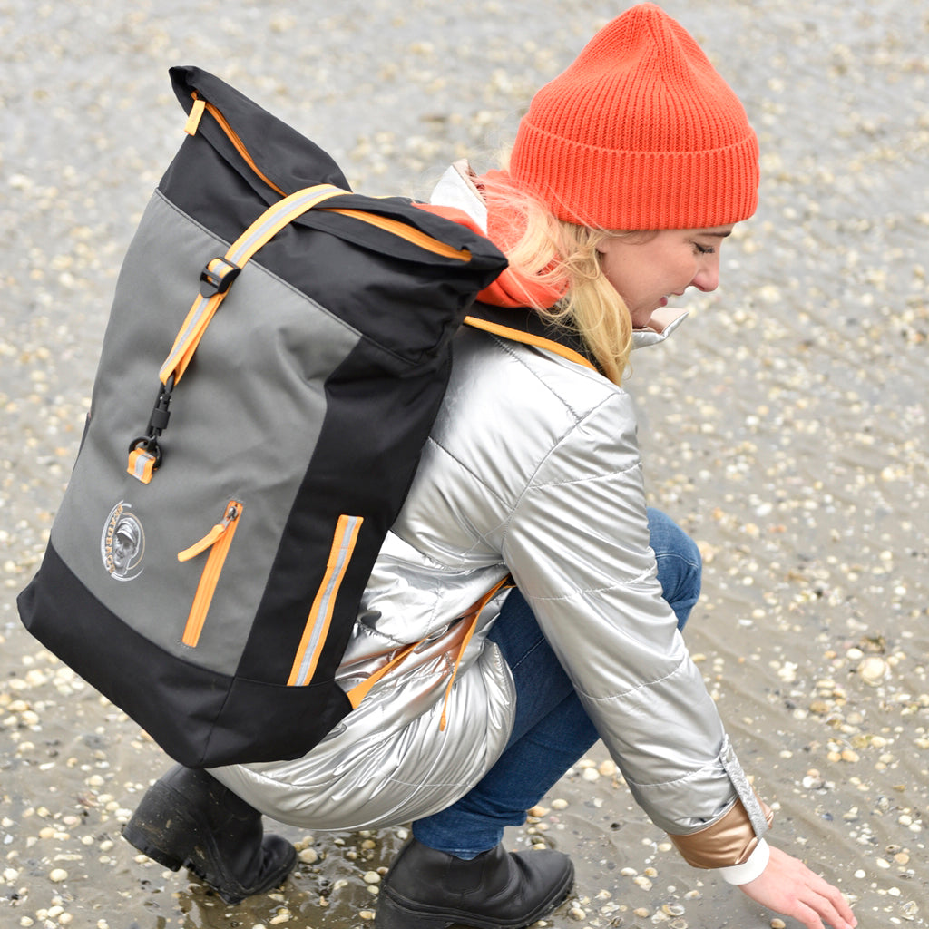 Oceanboundbags von Beadbags Rucksack Ostsee oliv Personen 5