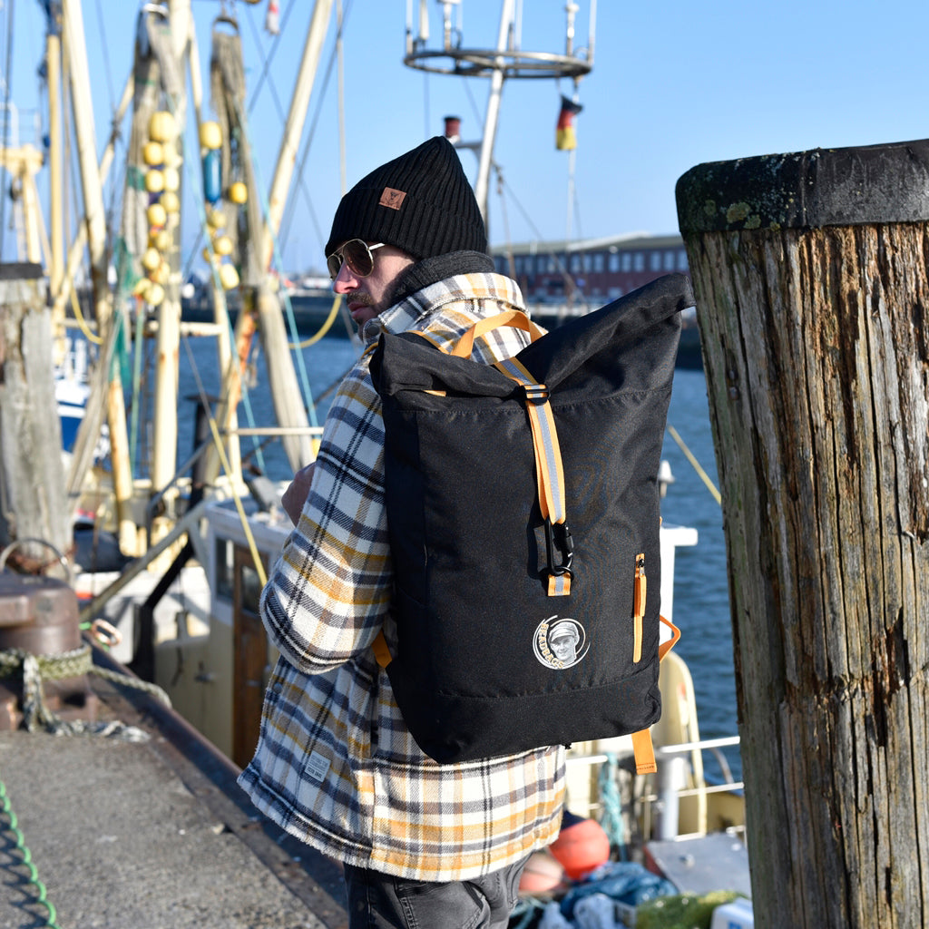 Oceanboundbags von Beadbags Rucksack Ostsee oliv Personen 8
