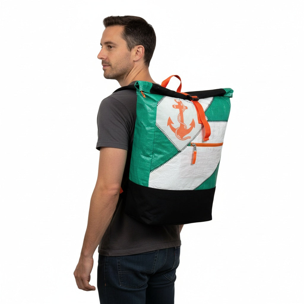 BEADBAGS Anker Rucksack – Grün-Weiß mit orangem Anker und weißem Patch – Produktfoto 6