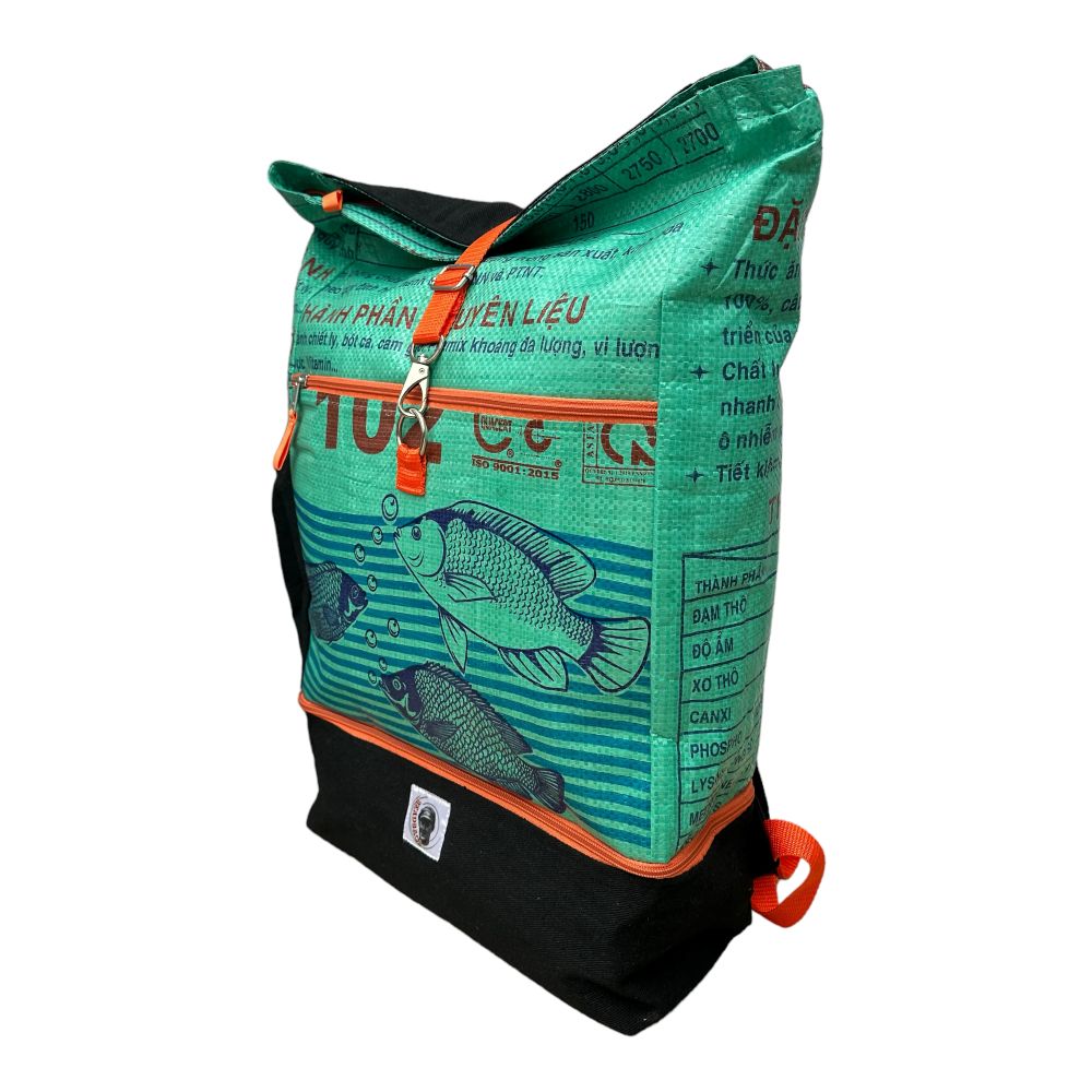 BEADBAGS Sportrucksack – Mittelgrün mit Fischen – Produktfoto 2