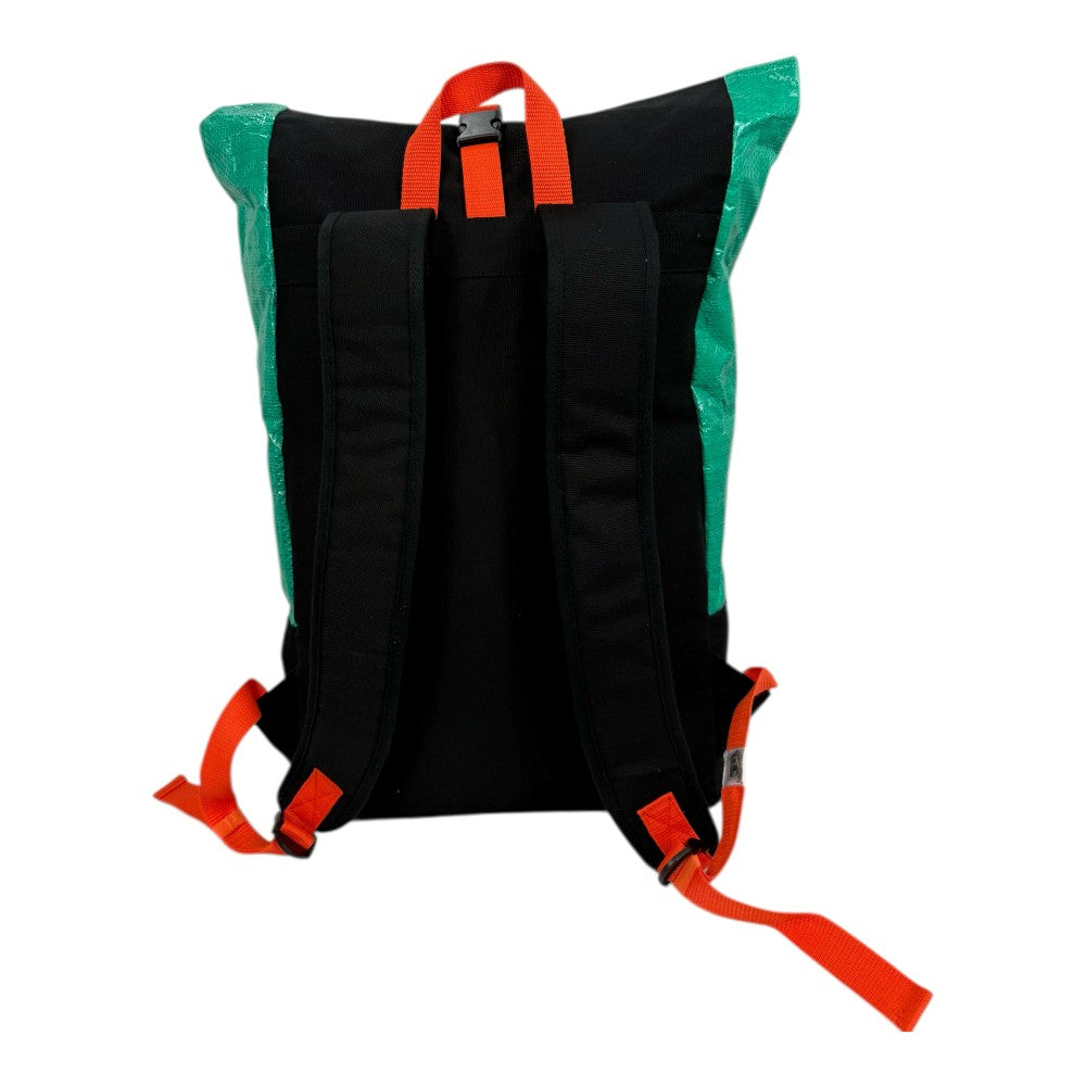 BEADBAGS Love Rucksack – Grün-Blau, weißes Herz, oranger Patch – Bild 4