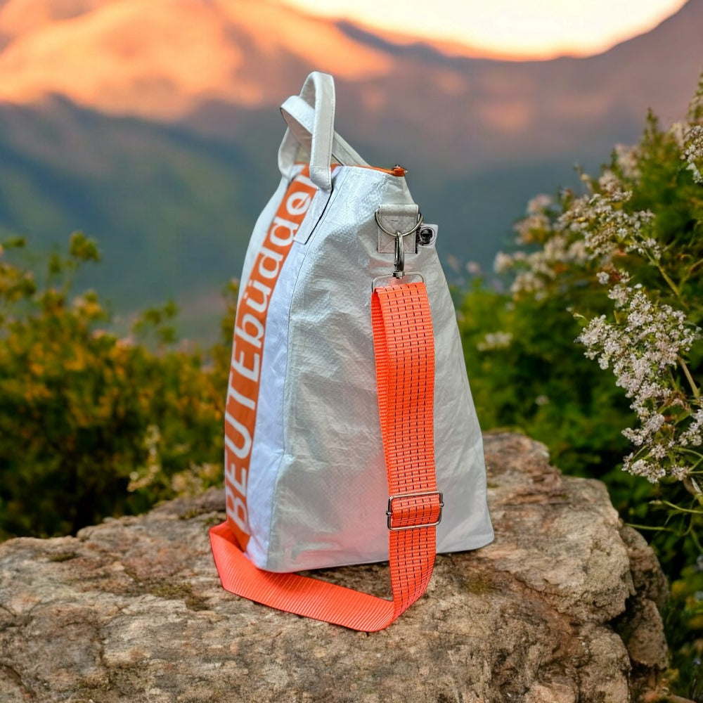 Beadbags Spacy Small Beutebüddel weiß/orange seitlich