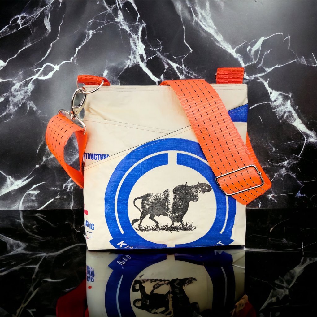 Oceanboundbags von Beadbags Schultertasche CR7TJ blau Design 2