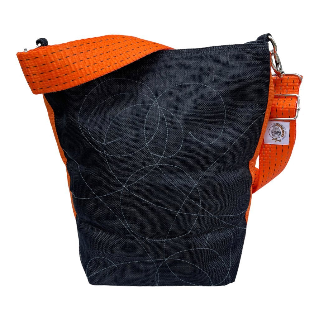 Oceanboundbags von Beadbags Schultertasche Net3TJ schwarz hinten