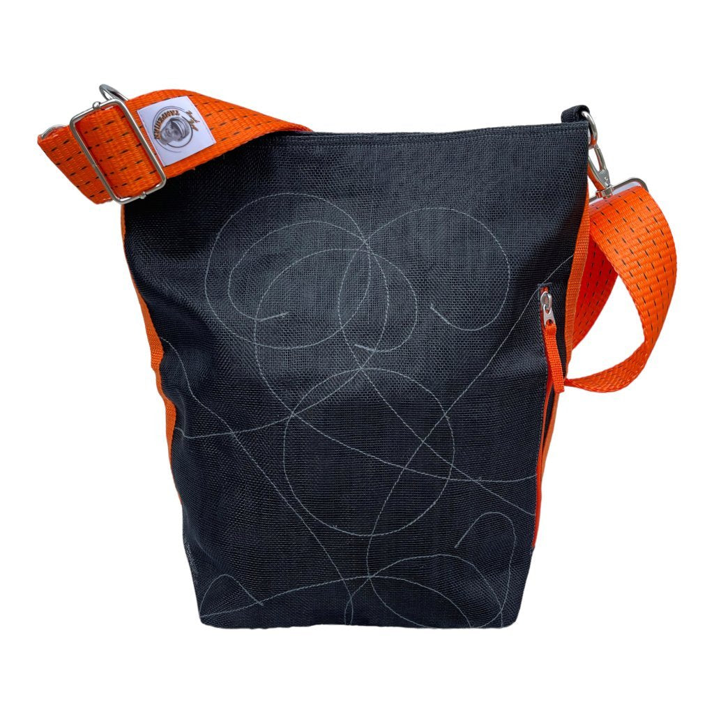 Oceanboundbags von Beadbags Schultertasche Net3TJ schwarz vorne 