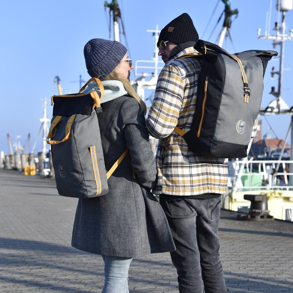 Oceanboundbags von Beadbags Rucksack Pazifik gelb Personen 1