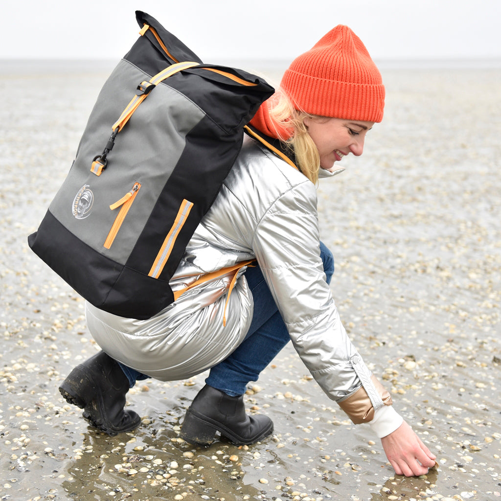 Oceanboundbags von Beadbags Rucksack Ostsee grau Personen 6