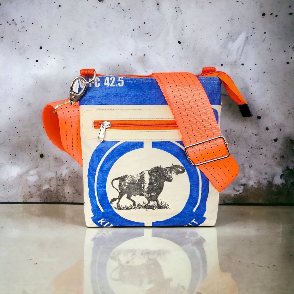 Oceanboundbags von Beadbags Schultertasche CR10TJ blau Büffel Design 1